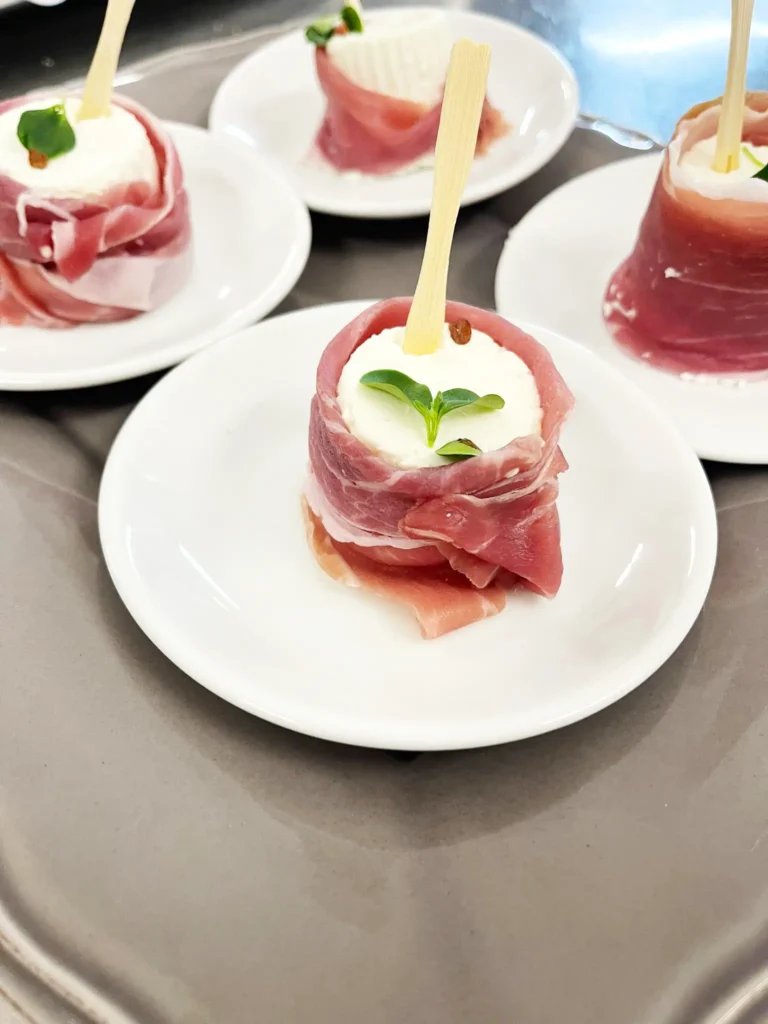 b6102767-cc0b-479c-bdc0-97c970582ae6